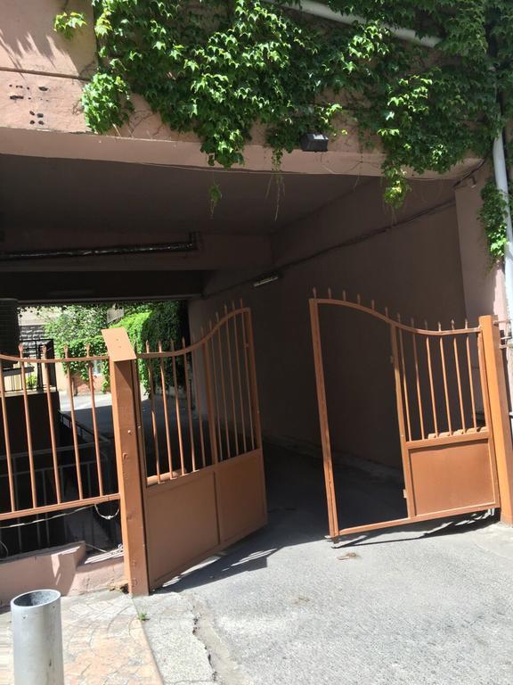 Rustaveli Apartment City Centre Tbilisi Eksteriør bilde