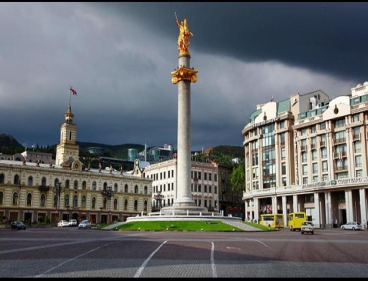 Rustaveli Apartment City Centre Tbilisi Eksteriør bilde