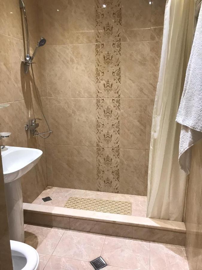 Rustaveli Apartment City Centre Tbilisi Eksteriør bilde
