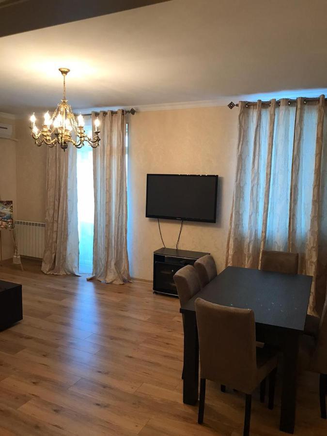 Rustaveli Apartment City Centre Tbilisi Eksteriør bilde
